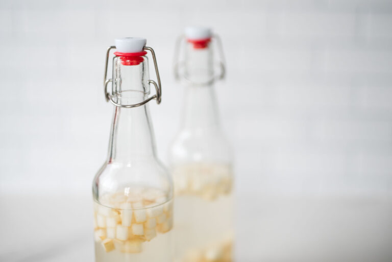 Easy & Delicious Pear Ginger Water Kefir Recipe