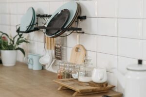 Budget-Friendly Low-Tox Kitchen Swaps (That Actually Save Money)